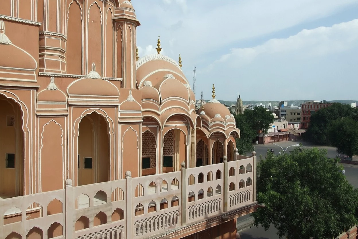 Hawa Mahal: The Stone Veil of Jaipur's Empresses